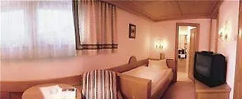 Alpenrose Wellnesshotel Bach (Tyrol)