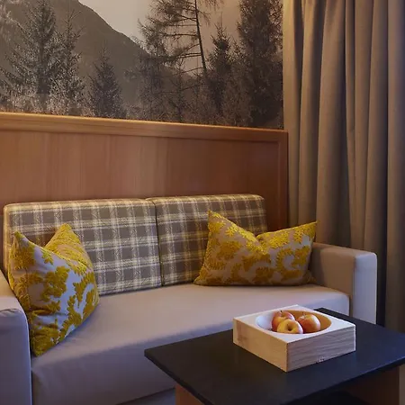 Alpenrose Wellnesshotel 4* Bach (Tyrol)